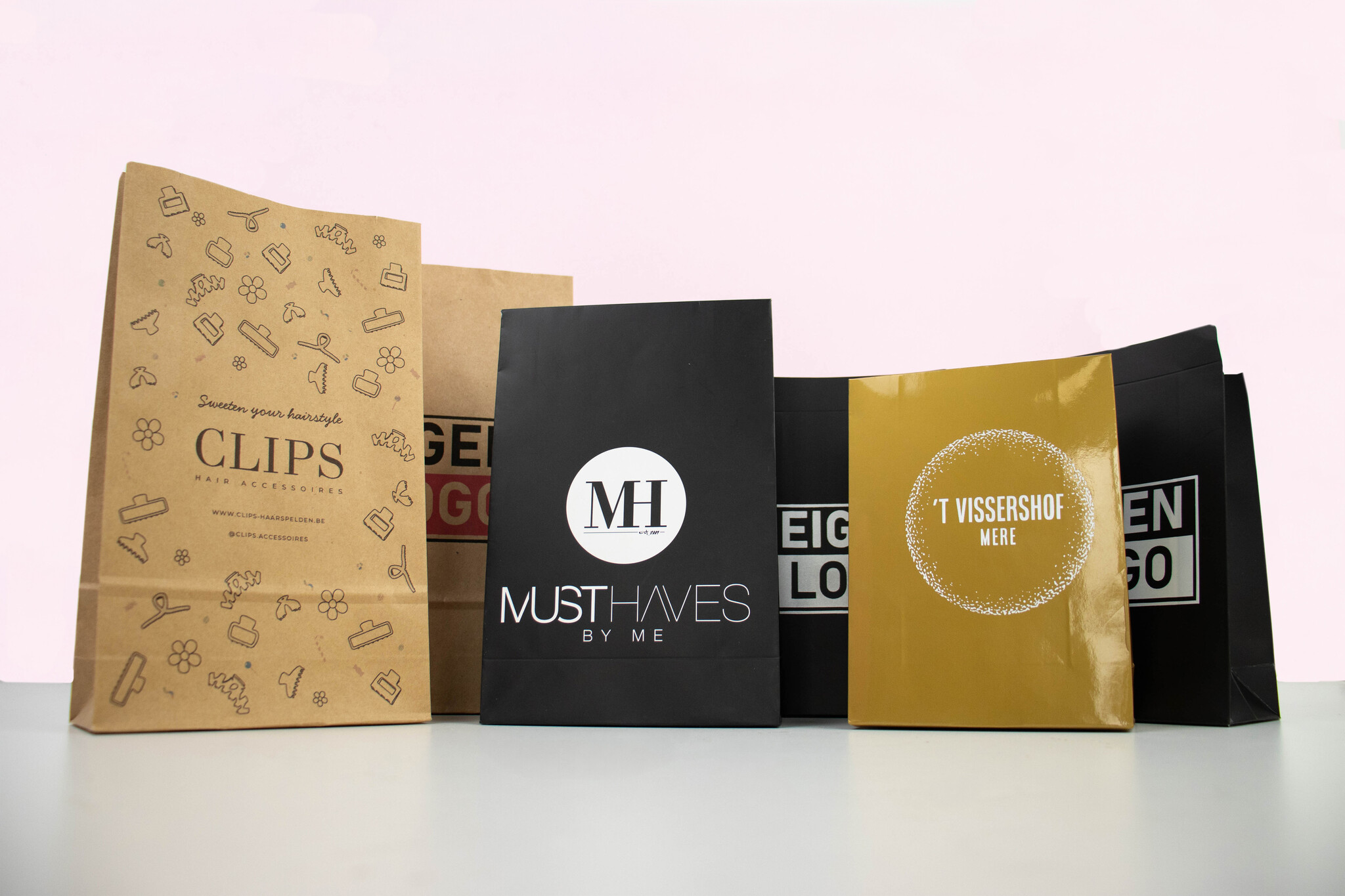 Blockbodenbeutel: Die beste Wahl für eine stehende und luxuriöse Produktpräsentation