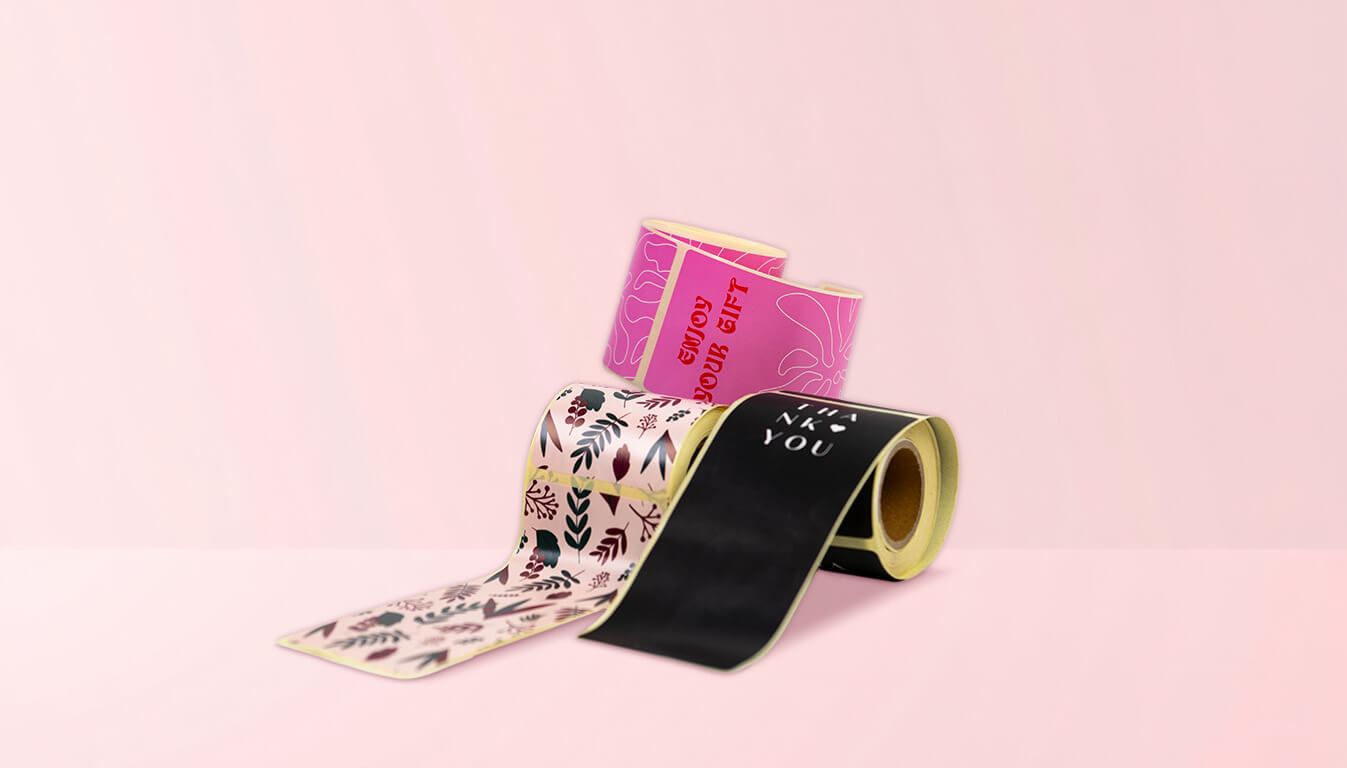 Verschlussaufkleber als Finishing Touch für Versandtaschen und Geschenkverpackungen