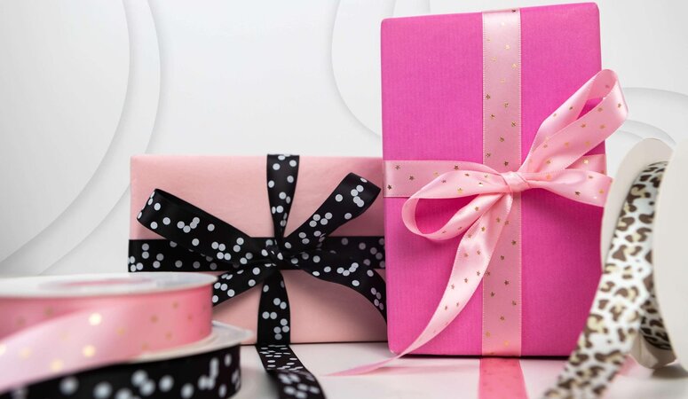 Geschenkband verwenden für eine stilvolle und professionelle Präsentation