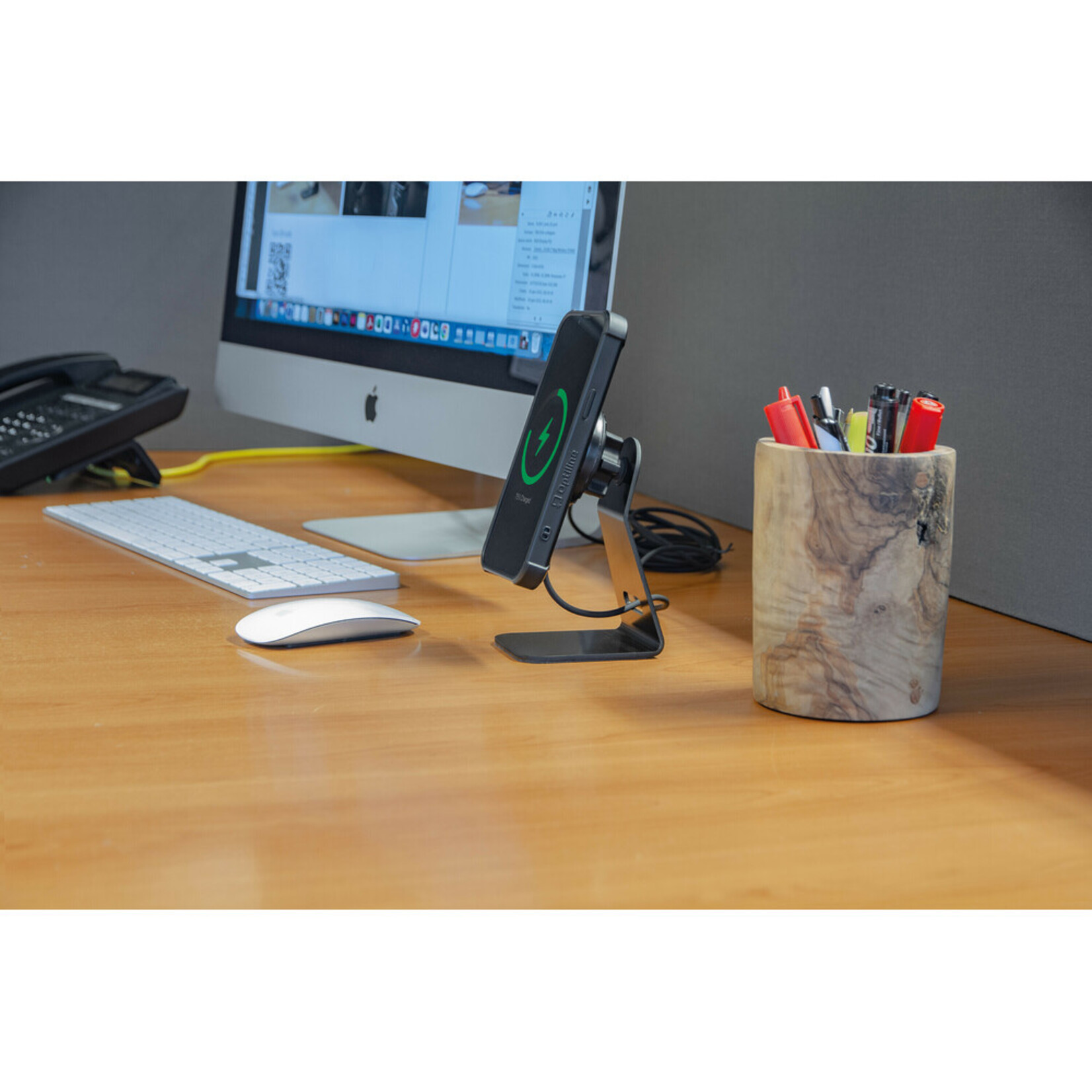 Optiline Mag Wireless Stand, houder voor thuis/kantoor met draadloos opladen