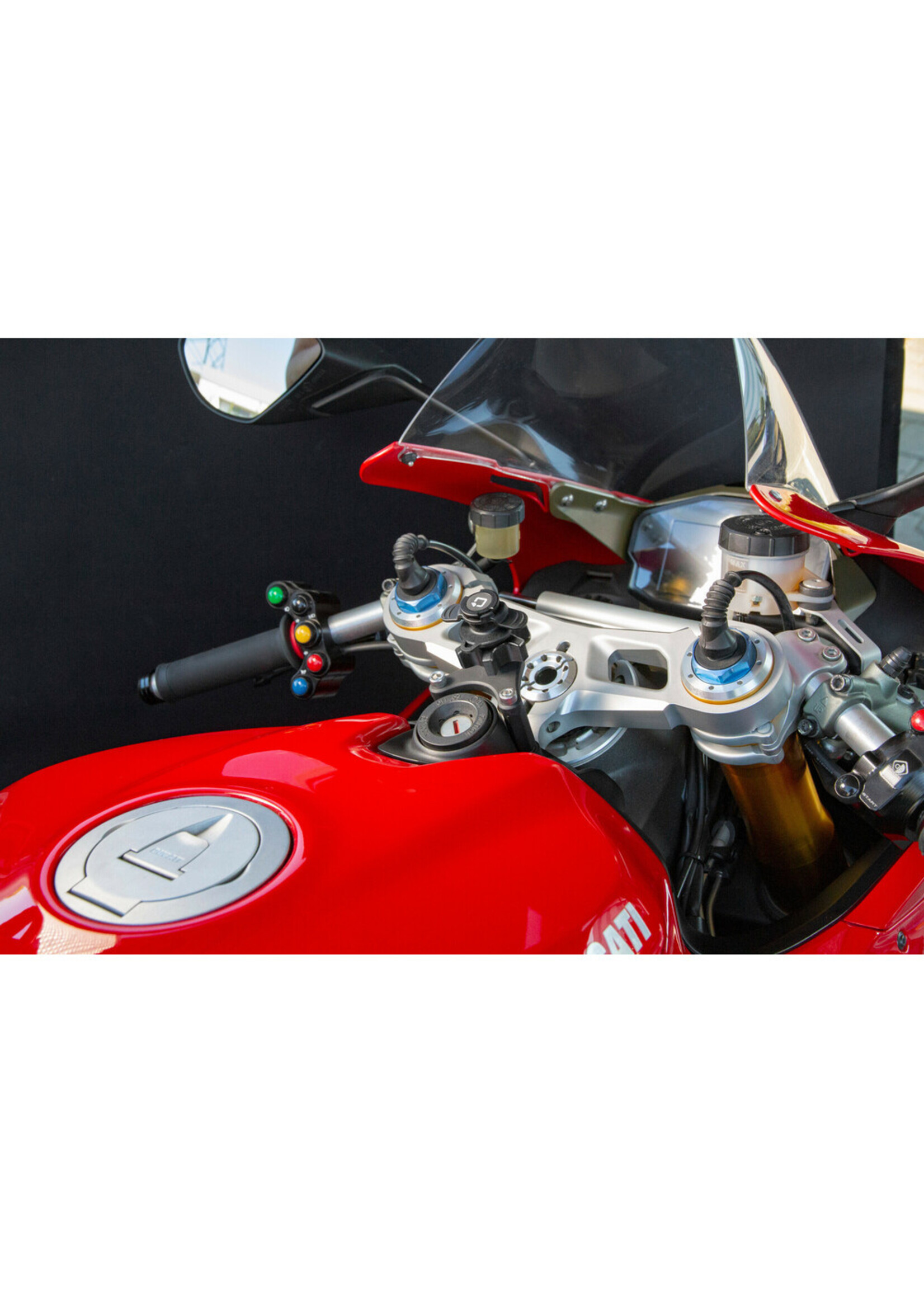 Optiline Panigale, key lock mount compatible with Ducati Panigale 899, 959, V2, 119, 1299, V4