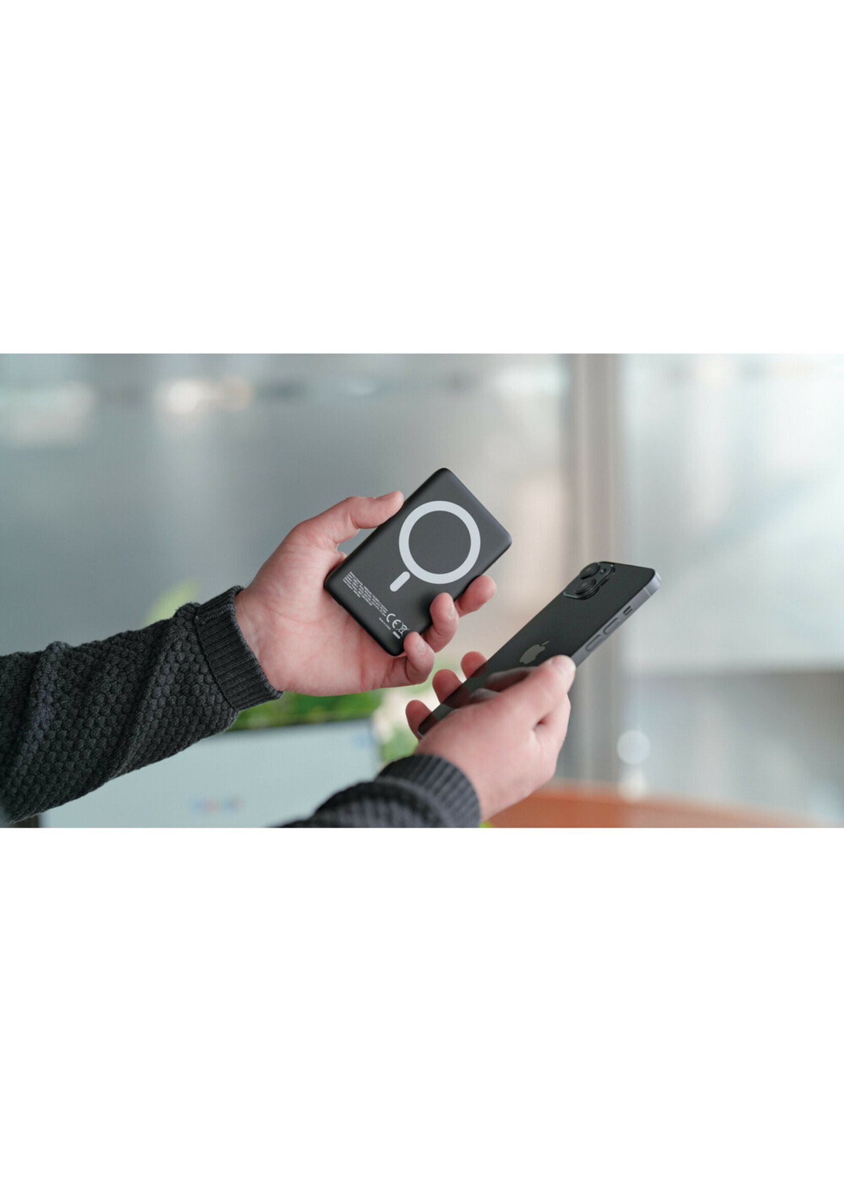 Optiline Mag Powerbank compatibel met Mag Case Optiline en MagSafe-technologie