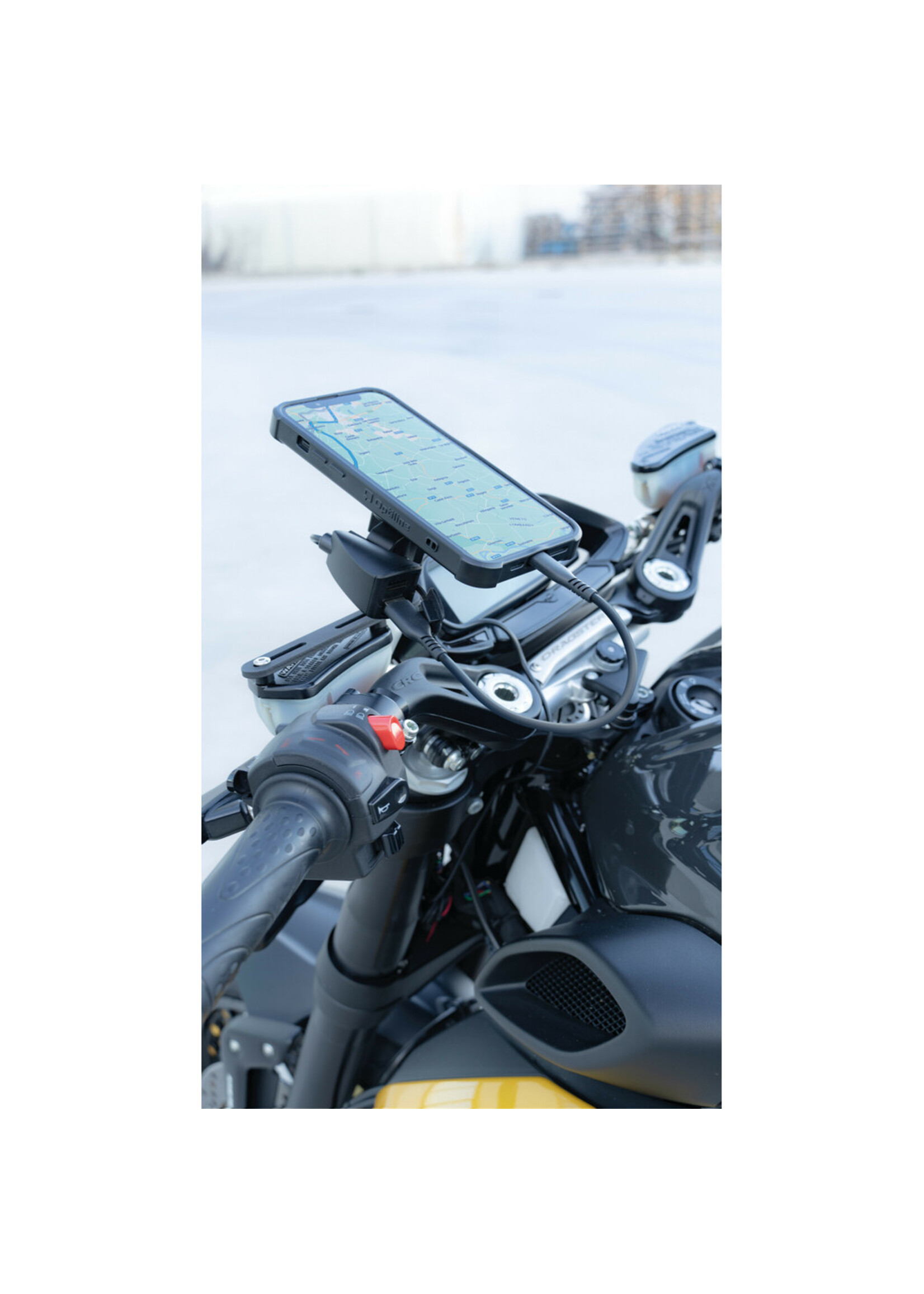 Optiline Trek, regendichte dubbele usb-oplader, 3 soorten bevestiging - 5400 mA - 30W - 12/24V