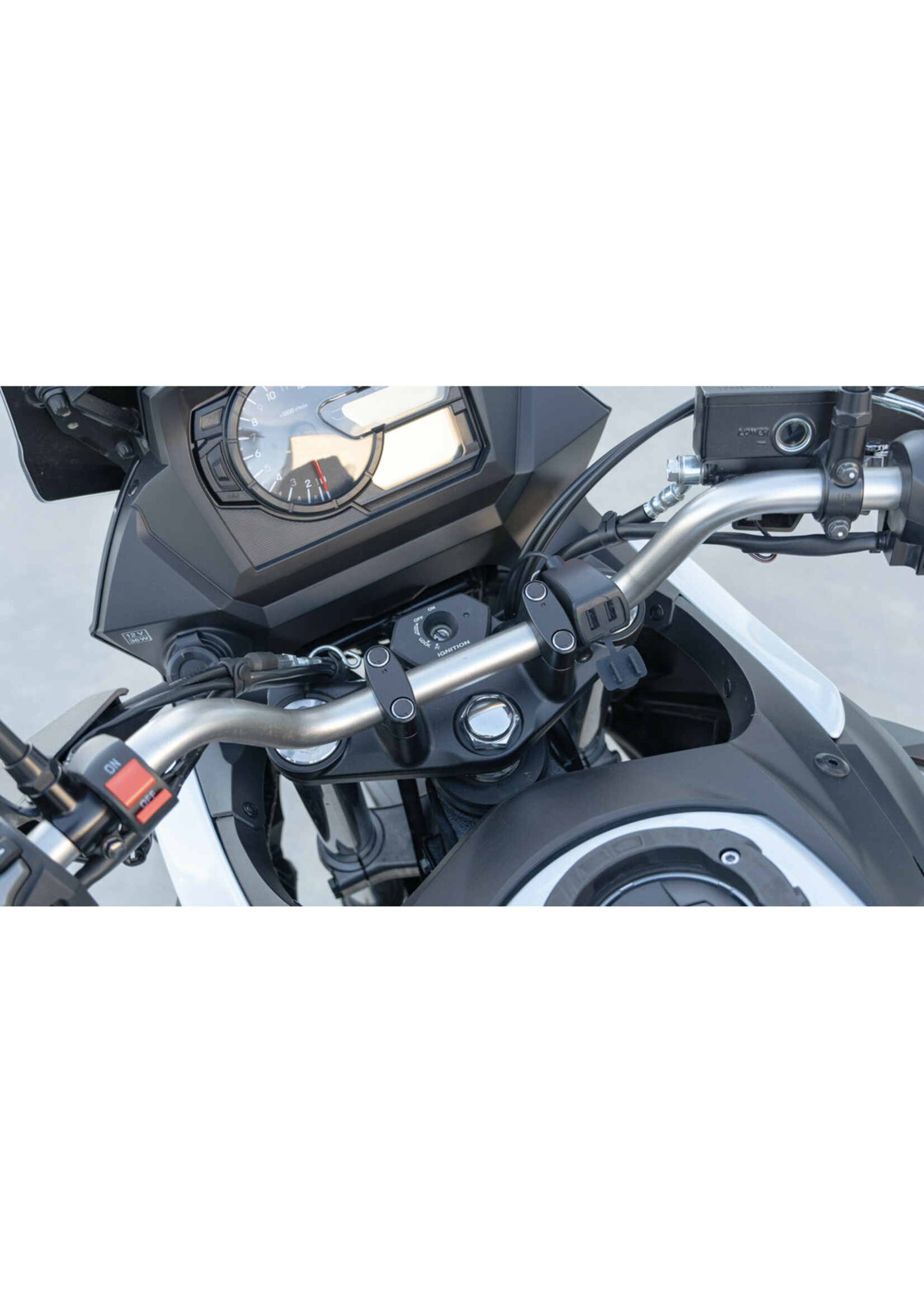 Optiline Trek, regendichte dubbele usb-oplader, 3 soorten bevestiging - 5400 mA - 30W - 12/24V