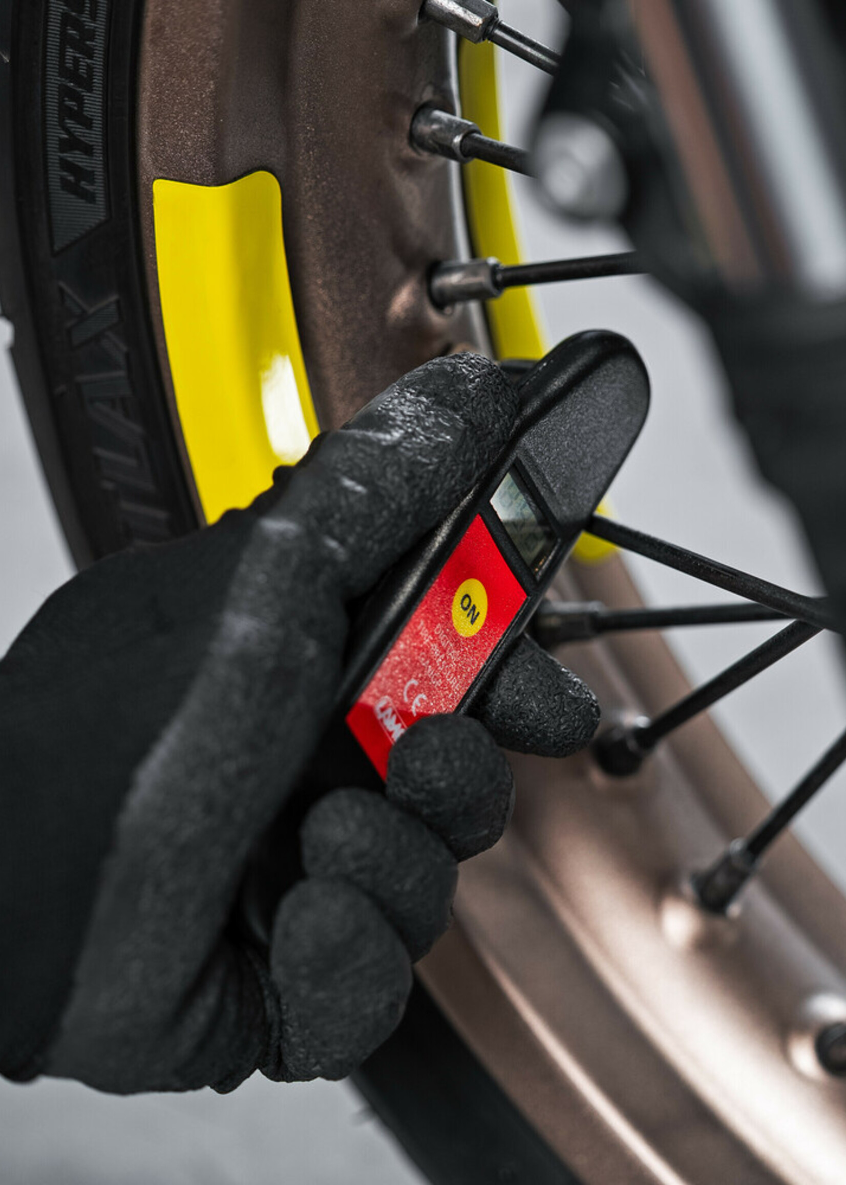 Lampa Digital tyre pressure gauge