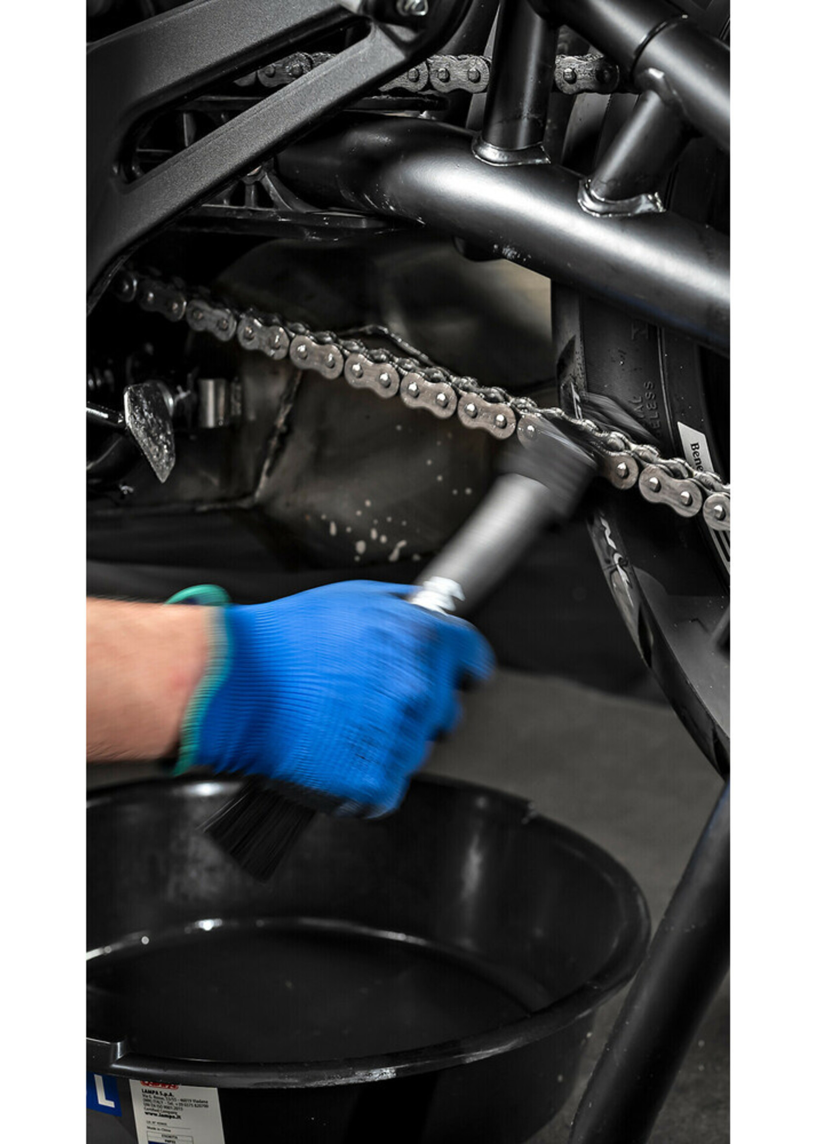 Lampa Bicycle and motorcycle chain cleaning brush