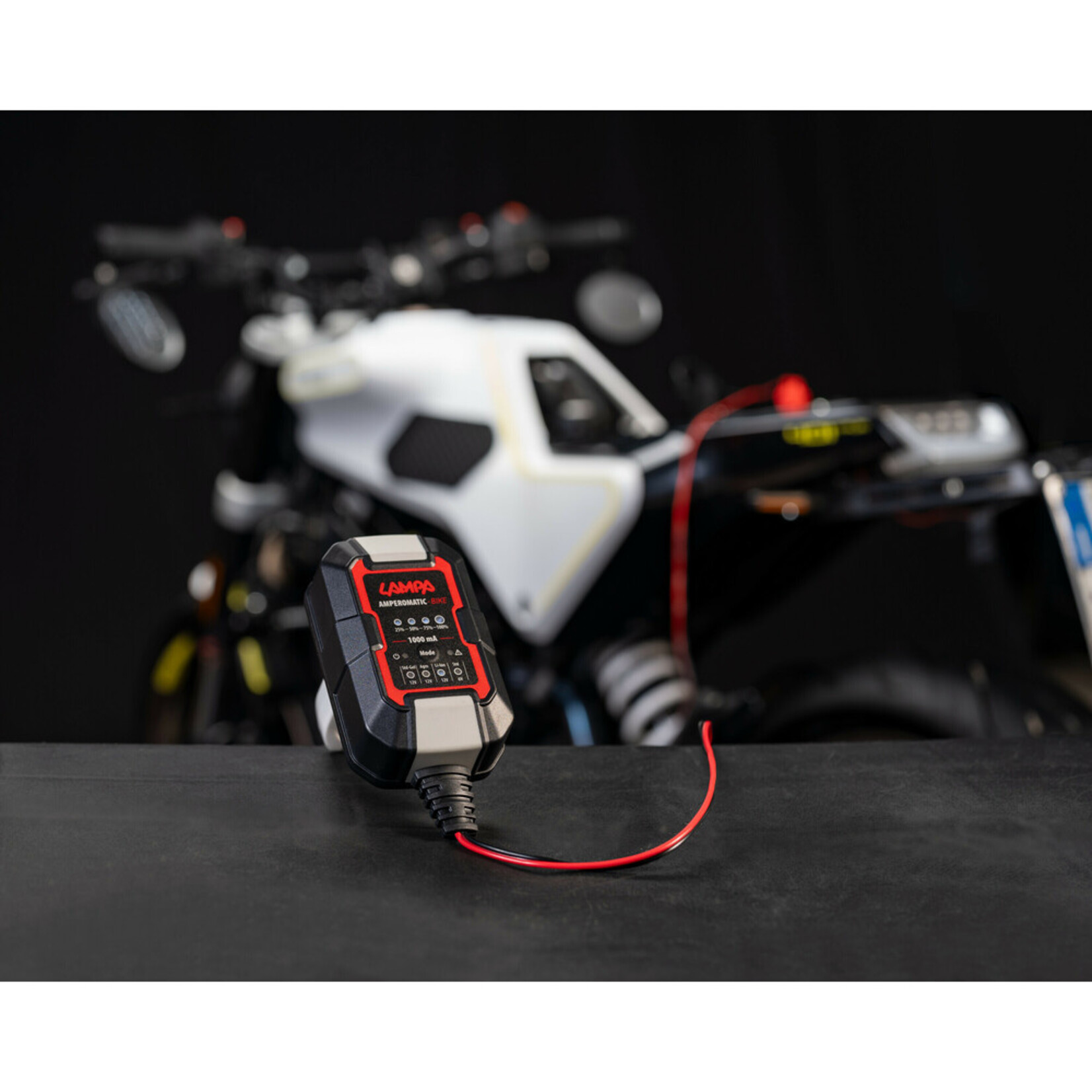 Lampa Amperomatic Bike, smart battery charger, 6/12V - 1A