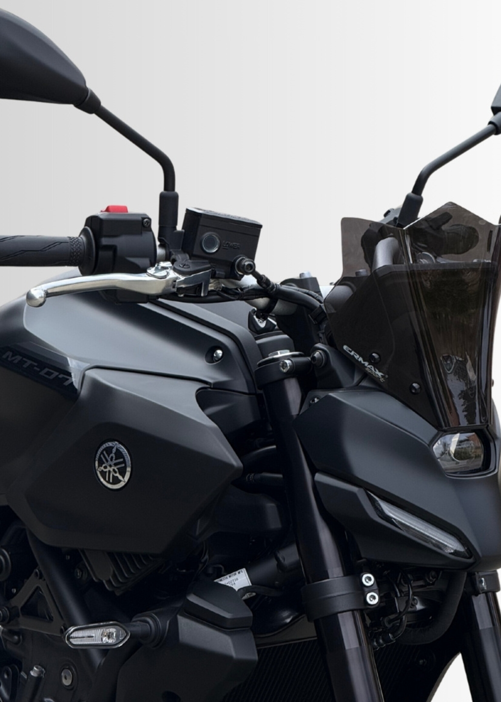 Ermax sport screen (22.5cm ) ermax for MT07(FZ 7 ) 2025 + fitting kit