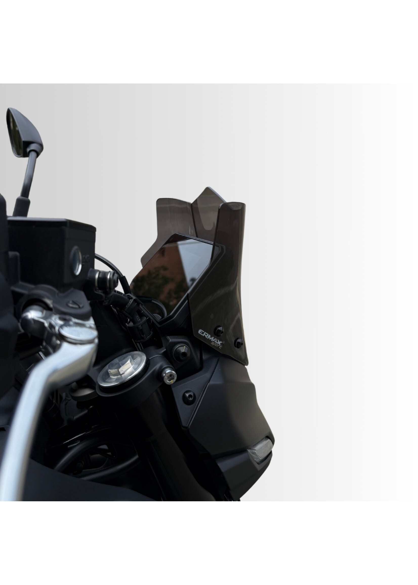 Ermax sport screen (22.5cm ) ermax for MT07(FZ 7 ) 2025 + fitting kit