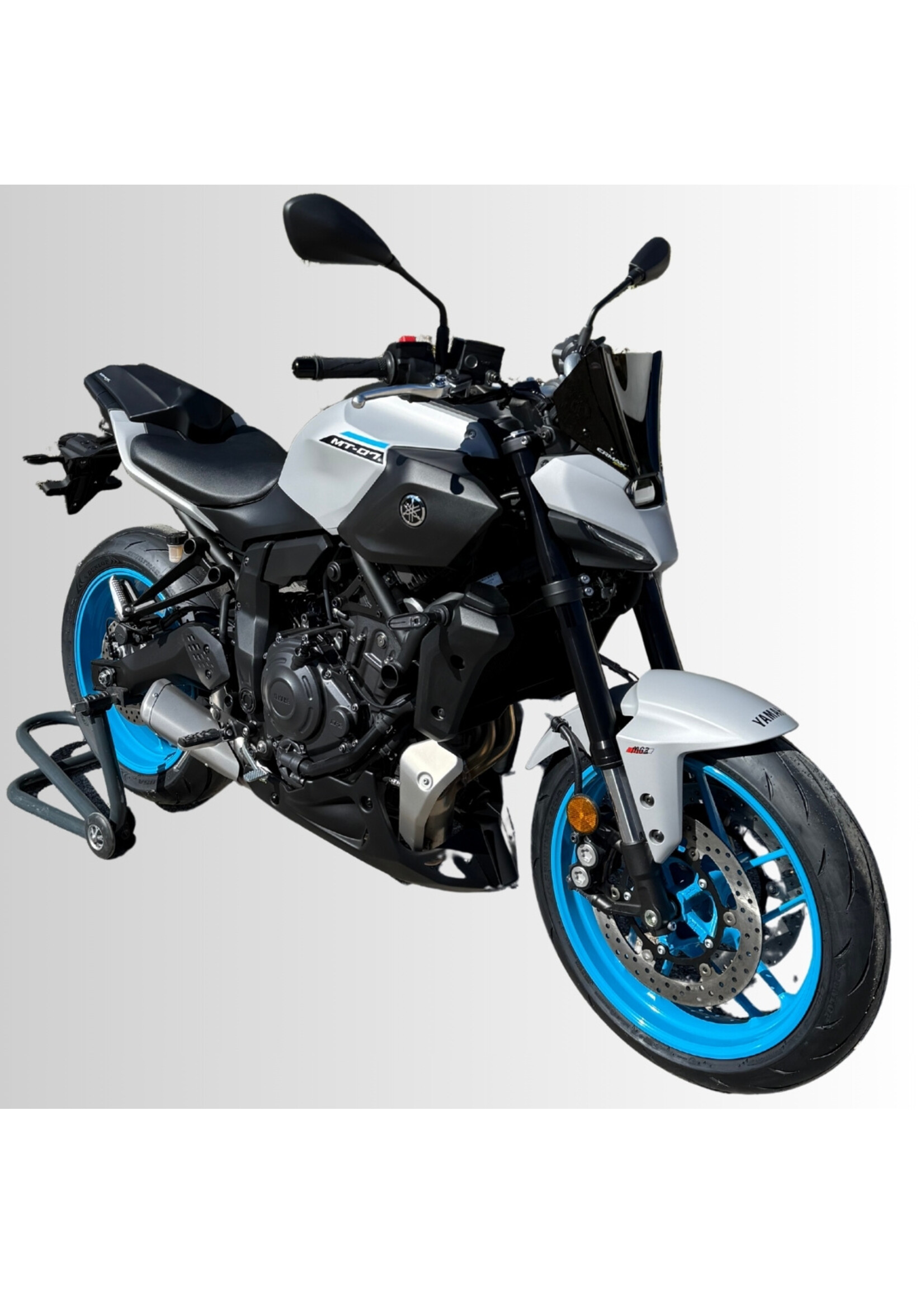 Ermax hypersport screen (18cm ) ermax for MT07(FZ 7 ) 2025 + fitting kit