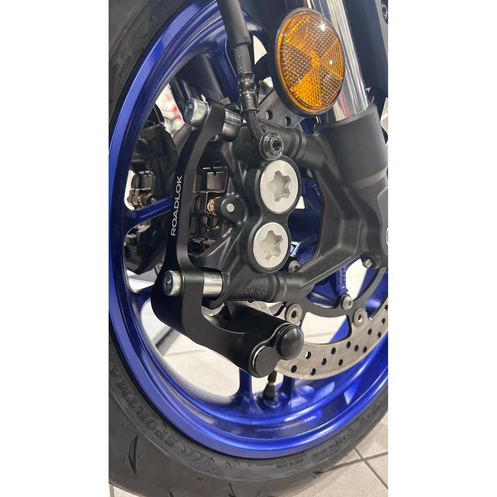 Roadlok ROADLOK XRA-108R Integrated Disc Lock 108mm Right Side