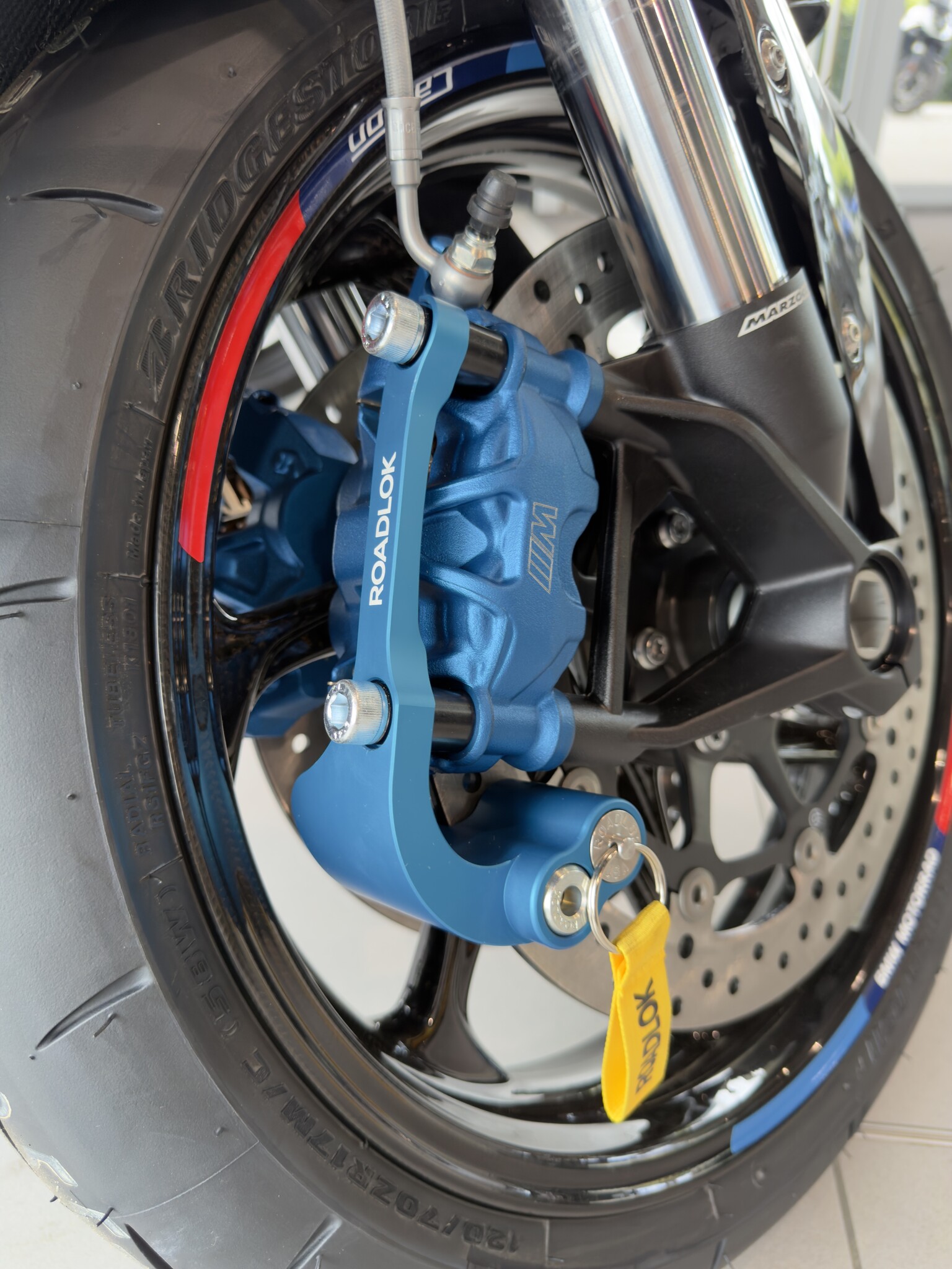 Roadlok voor BMW Motorrad: steeds meer BMW-rijders kiezen voor maximale beveiliging