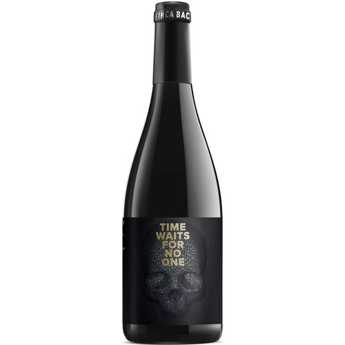 Finca Bacara Black Skull