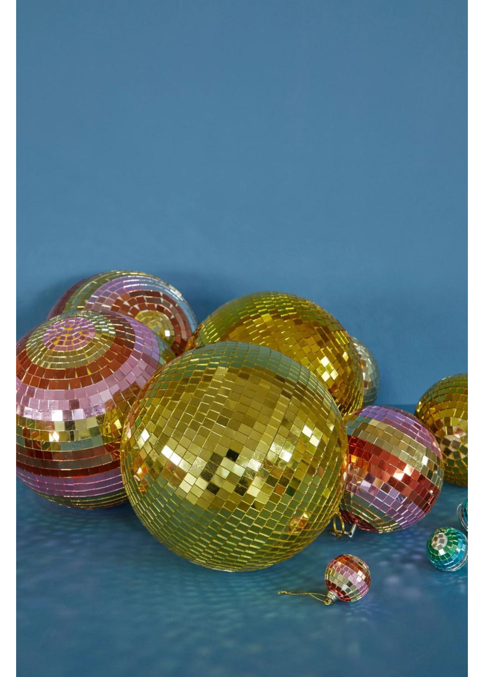 Rice Disco Ball with stripes and gold 5 cm small pink