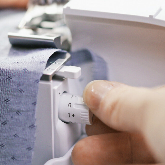 BERNINA - L890 - Combi Overlock/Coverlock