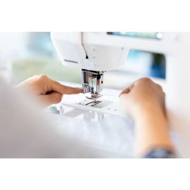 BERNINA - B325 (gen. 2)