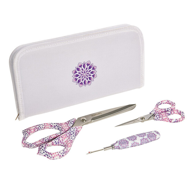 bernette - b38 - Special Edition: Yaya Han