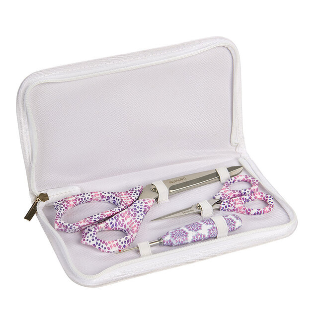 bernette - b38 - Special Edition: Yaya Han