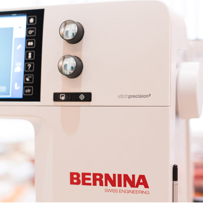 BERNINA - B700 Pro