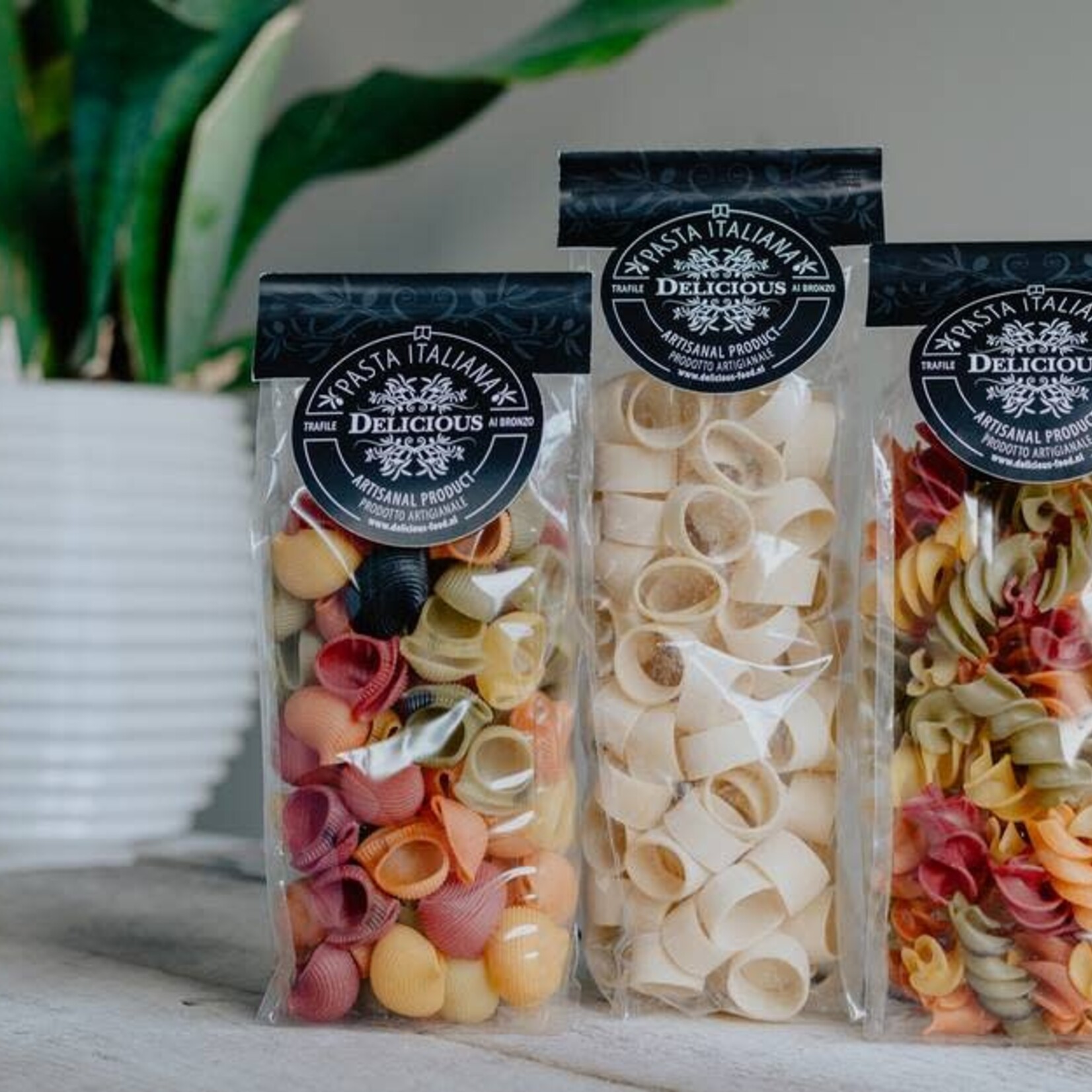 DELICIOUS FOOD&GOURMET DELICIOUS FOOD AND GOURMET CALAMARATA 250GRAM