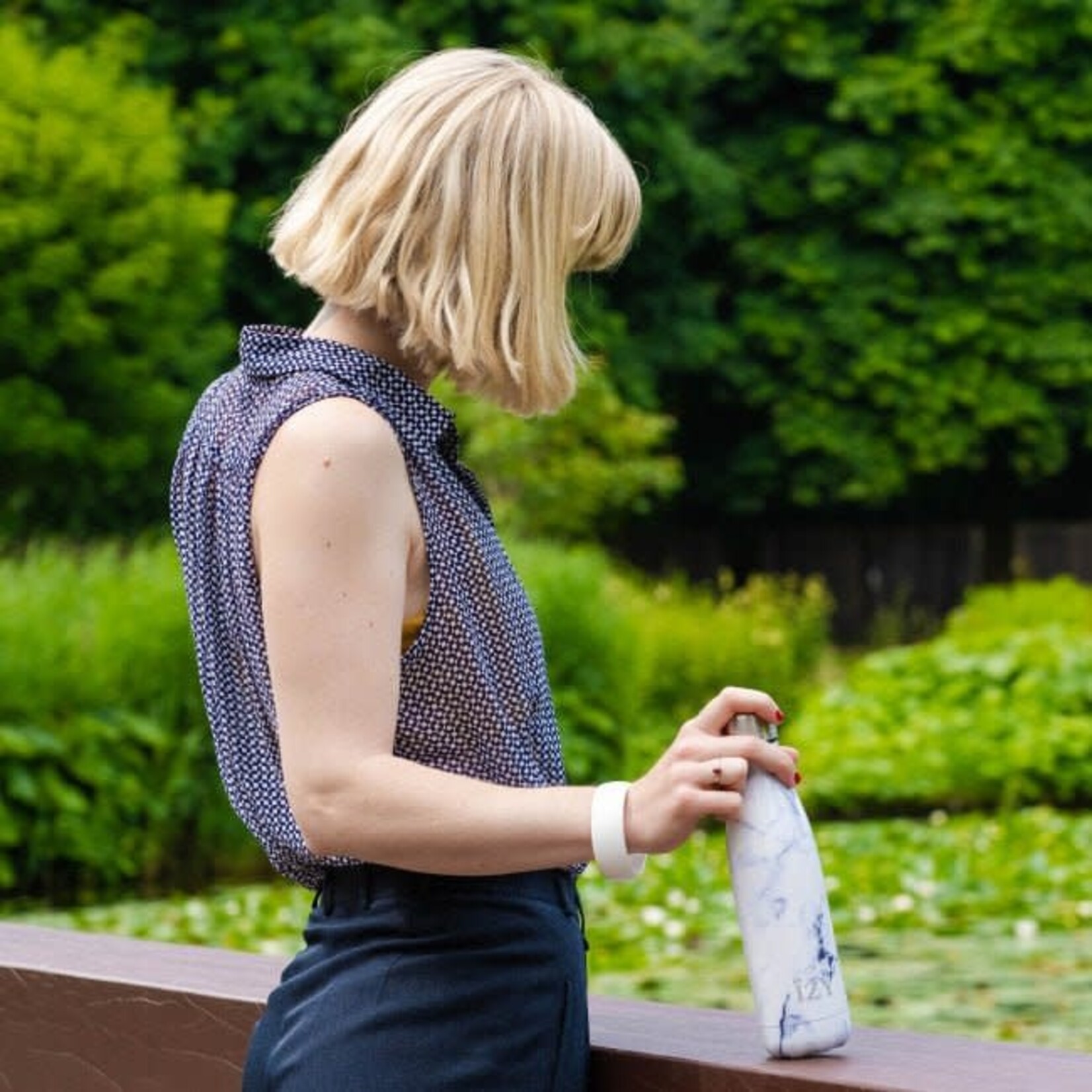 IZY IZY BOTTLE 500ML MARBLE WHITE