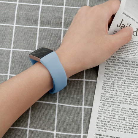 Strap-it Strap-it Fitbit Charge 4 Sport Strap (Light Blue) Strap-it Strap-it Fitbit Charge 4 Sport Strap (Light Blue)