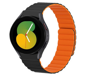 Strap-it Samsung Galaxy Watch 5 40mm Magnetic Silicone Strap Perfect Fit (Black/Orange) Strap-it Samsung Galaxy Watch 5 40mm Magnetic Silicone Strap Perfect Fit (Black/Orange)