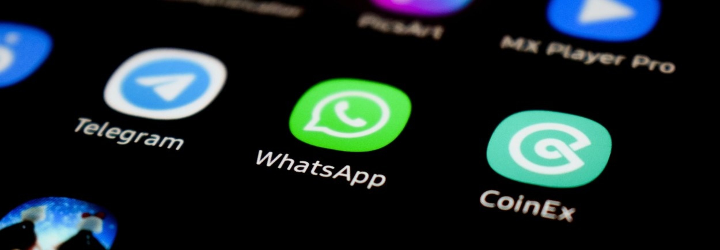 How to use WhatsApp on Galaxy Watch 4 and Galaxy Watch 5