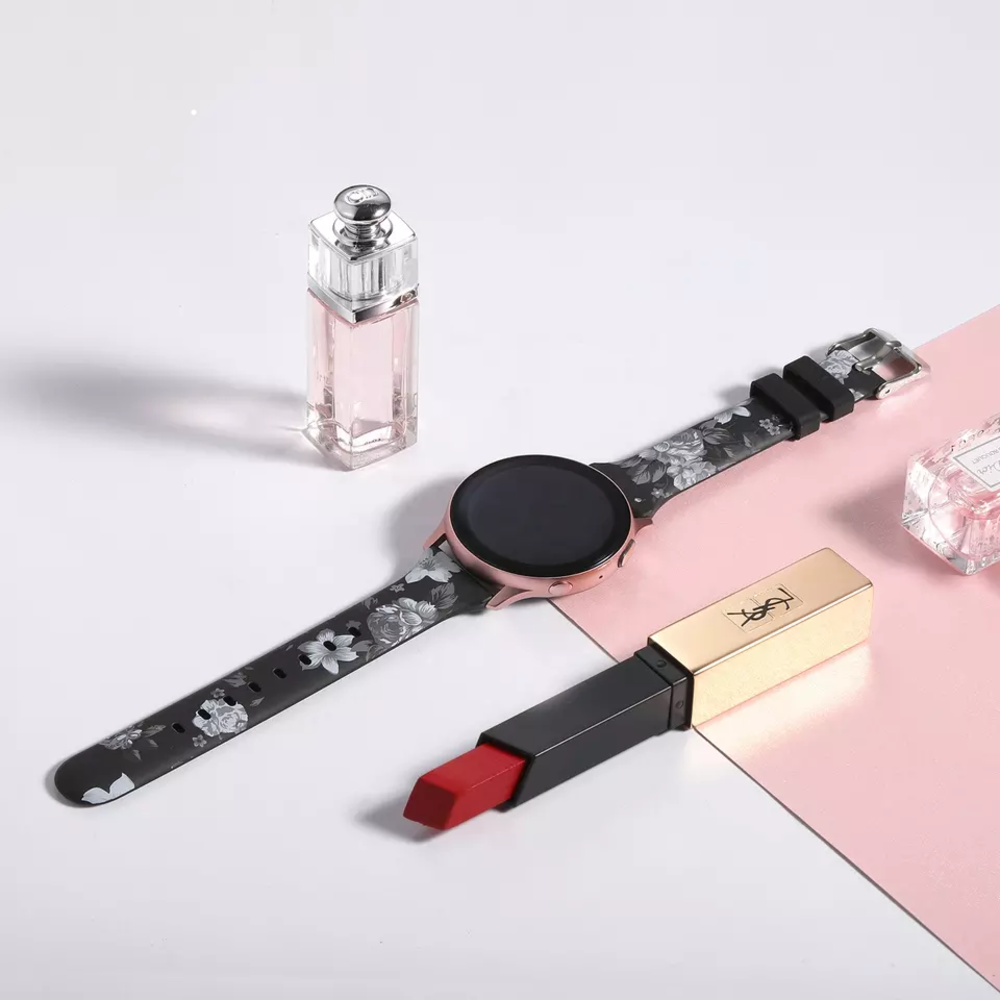 Strap-it Strap-it Grey Flower Samsung Galaxy Watch 6 - 44mm Strap Strap-it Strap-it Grey Flower Samsung Galaxy Watch 6 - 44mm Strap