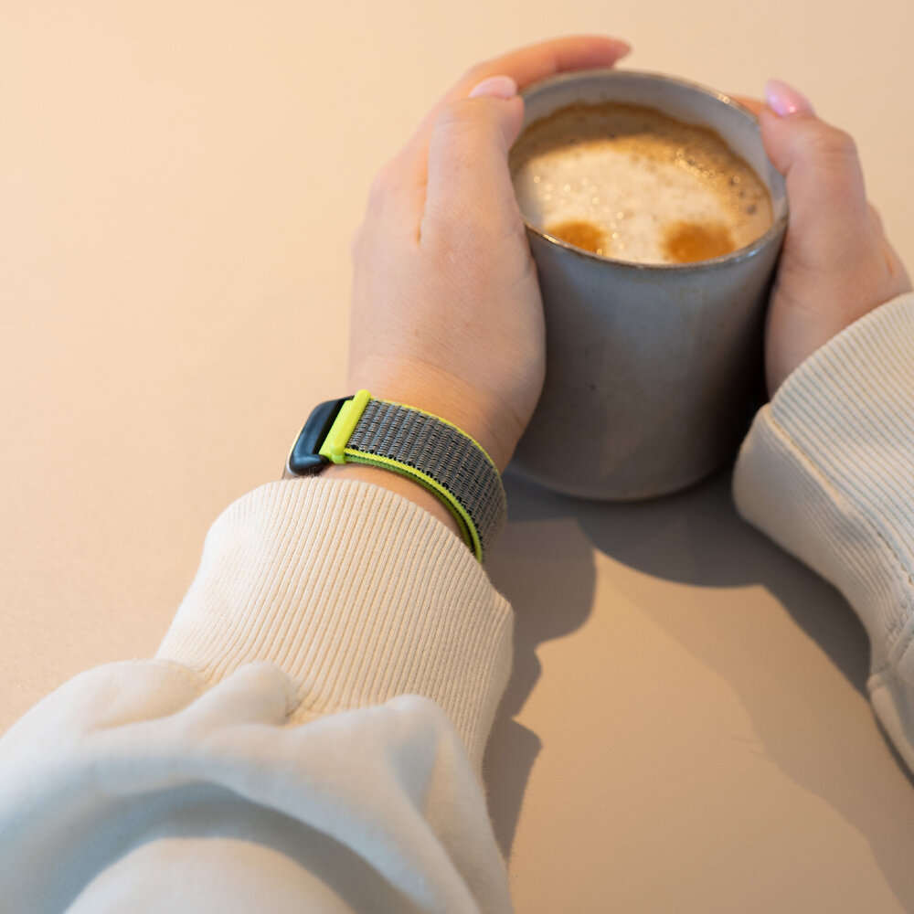 Strap-it Strap-it Fitbit Charge 6 Nylon Strap (Flash) Strap-it Strap-it Fitbit Charge 6 Nylon Strap (Flash)