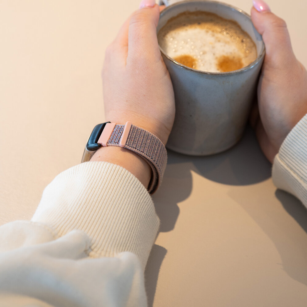 Strap-it Strap-it Fitbit Charge 6 Nylon Strap (Pink) Strap-it Strap-it Fitbit Charge 6 Nylon Strap (Pink)