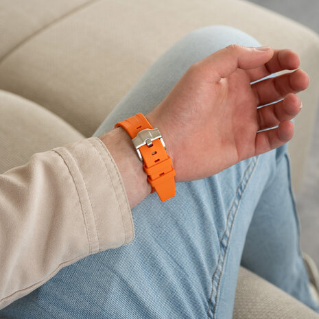 Strap-it Strap-it Apple Watch Luxury Liquid Silicone Strap (Orange/Silver) Strap-it Strap-it Apple Watch Luxury Liquid Silicone Strap (Orange/Silver)