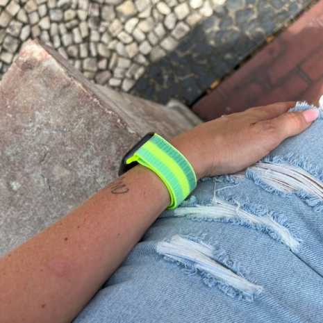 Strap-it Strap-it Apple Watch Nylon Strap (Neon) Strap-it Strap-it Apple Watch Nylon Strap (Neon)