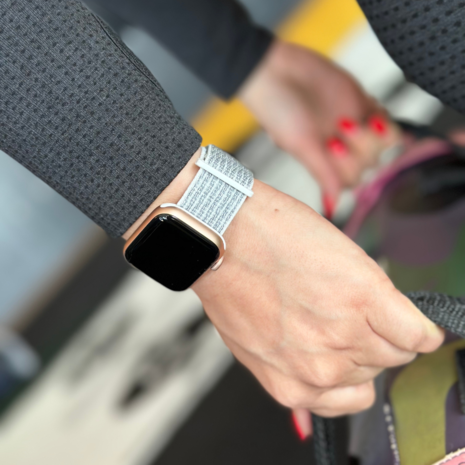 Strap-it Strap-it Apple Watch Ultra Nylon Loop Strap (White) Strap-it Strap-it Apple Watch Ultra Nylon Loop Strap (White)