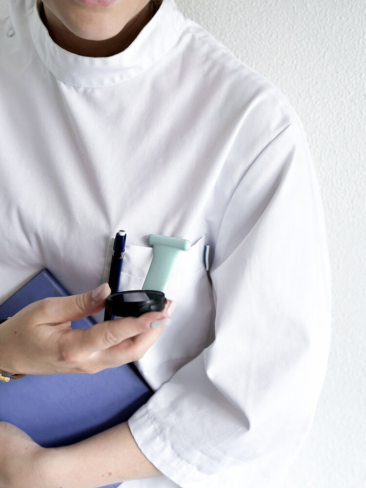 Strap-it Strap-it Fossil Gen 6 44mm Nurse Fob (Light Green) Strap-it Strap-it Fossil Gen 6 44mm Nurse Fob (Light Green)