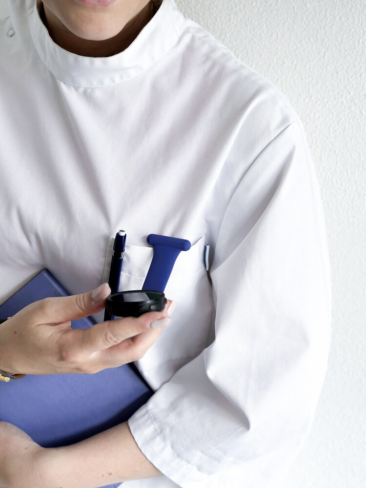 Strap-it Strap-it OnePlus Watch Nurse Fob (Dark Blue) Strap-it Strap-it OnePlus Watch Nurse Fob (Dark Blue)