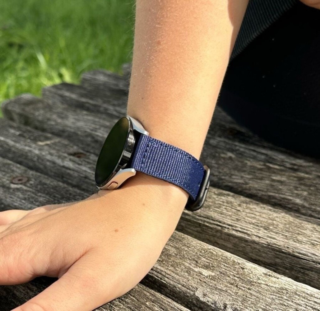 Strap-it Strap-it Samsung Galaxy Watch 7 - 44mm Nylon Strap with Buckle (Blue) Strap-it Strap-it Samsung Galaxy Watch 7 - 44mm Nylon Strap with Buckle (Blue)