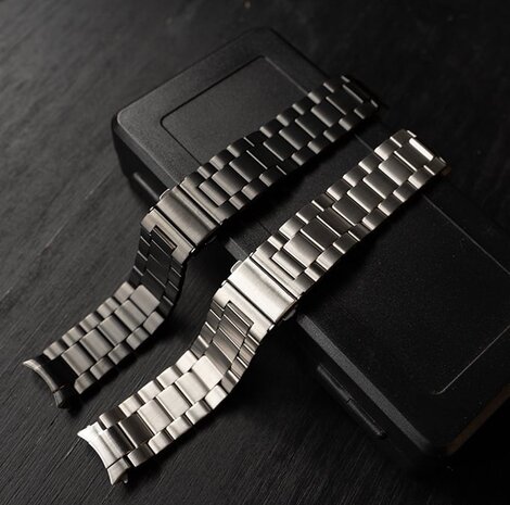 Strap-it Strap-it Samsung Galaxy Watch 7 - 44mm Titanium Strap (Graphite) Strap-it Strap-it Samsung Galaxy Watch 7 - 44mm Titanium Strap (Graphite)