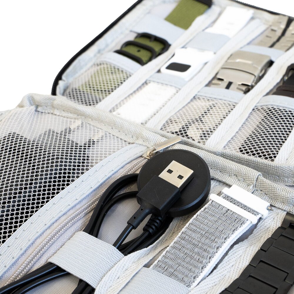 Strap-it Strap-it Storage Pouch for Smartwatch Straps (Black) Strap-it Strap-it Storage Pouch for Smartwatch Straps (Black)