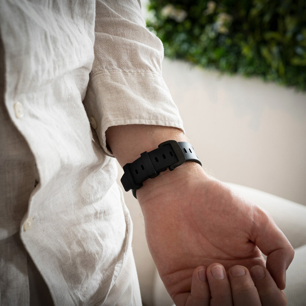 Bandz Bandz Apple Watch Silicone Strap 'Luxe Liquid' (Black With Black)