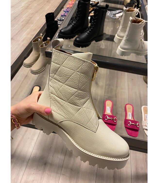 Laars Gwen Off White