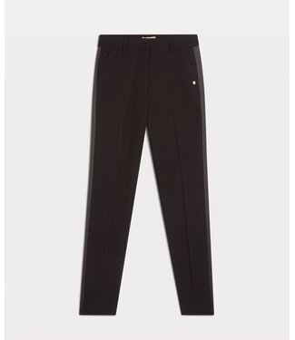 Josh V Josh V Broek Asher Black