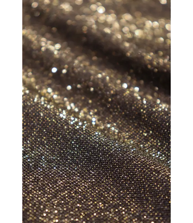 Lofty Manner Body Emy Gold