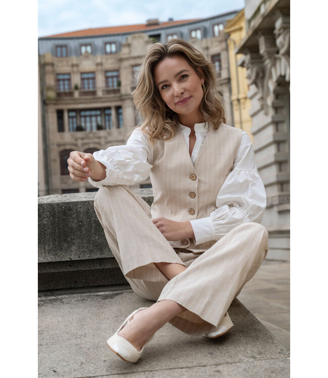 Elvira Gilet Jody Creme Pin Stripe