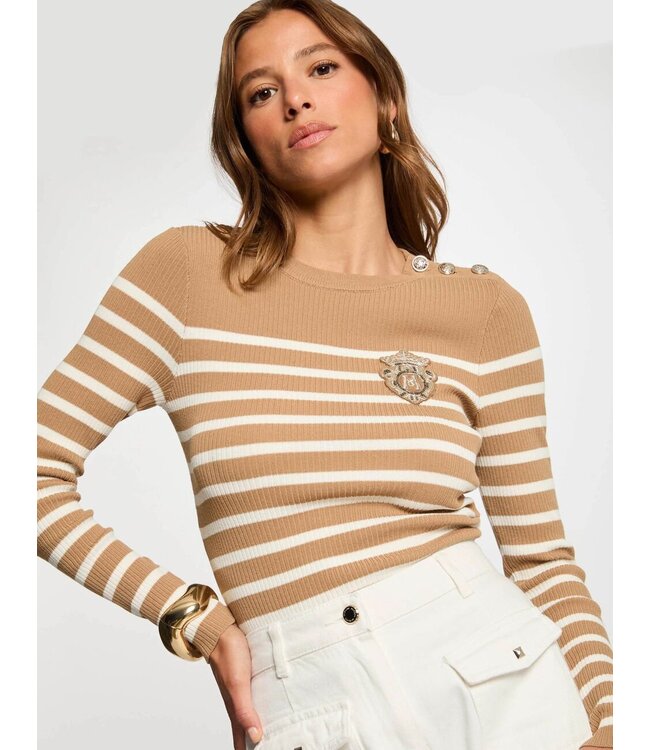 Morgan Trui Mray Camel