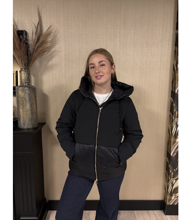 Rinascimento Jas Donya Black