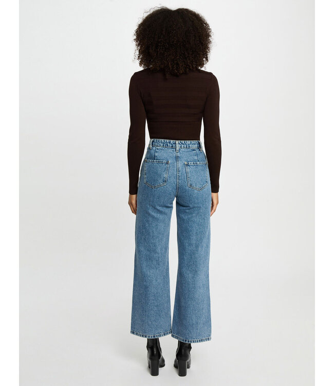 Morgan Coltrui Mentos.m Cafe