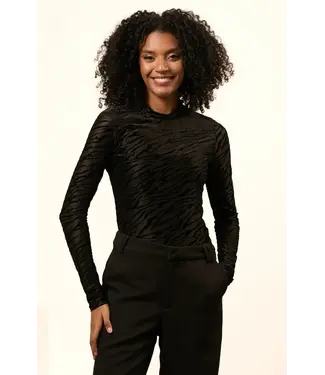 Lofty Manner Lofty Manner Top Gaia Black