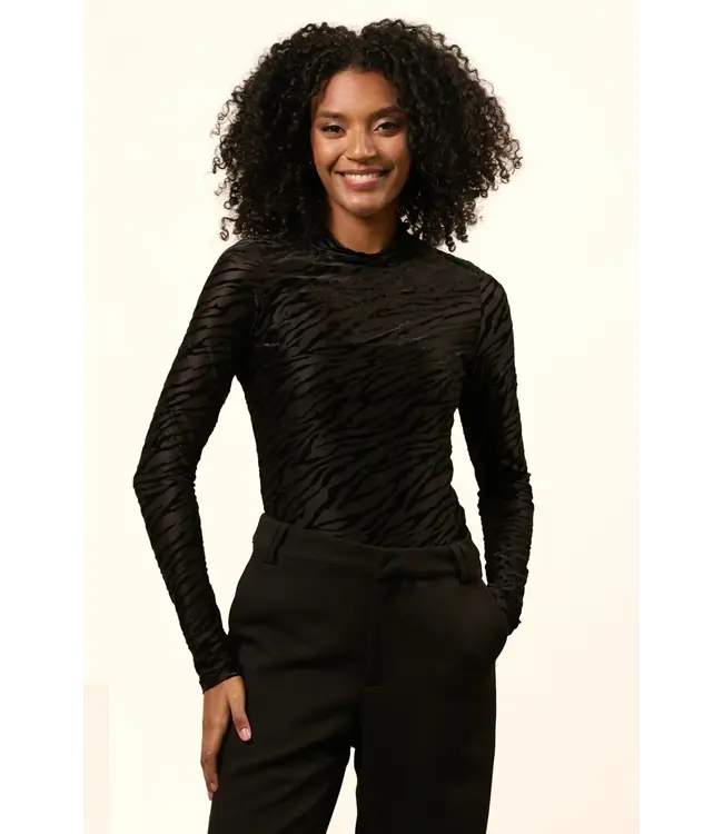 Lofty Manner Top Gaia Black