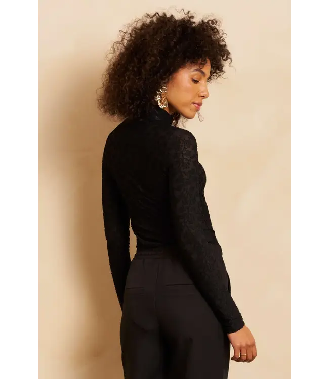 Lofty Manner Top Eliora Black